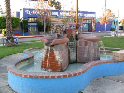 Rt. 66: Silverlake, blue fountain on Sunset