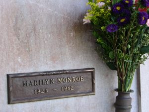 The Dead - Part 2: Pierce Brothers Westwood Village Memorial Park: Marilyn Monroe