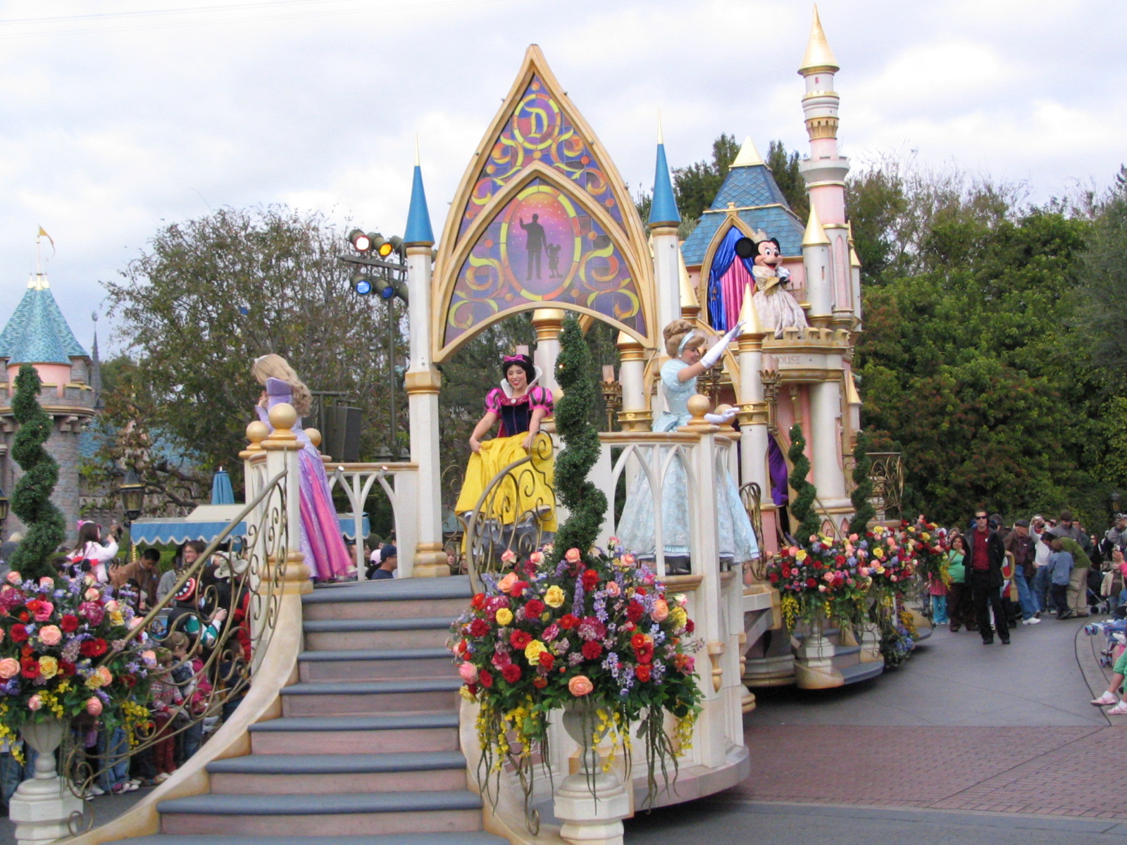 Disneyland-and-California-Adventure-Part-5-Sleeping-Beauty%E2%80%99s-Castle.jpg