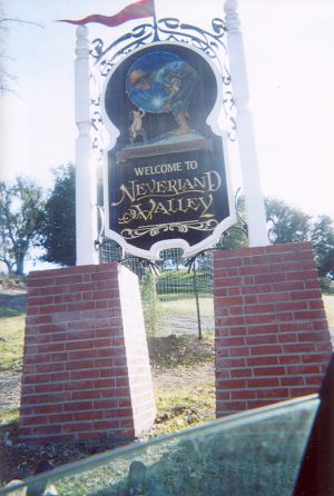 Neverland Ranch entrance 2