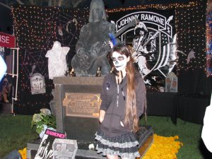 Day of the Dead 2008: posing with Johnny Ramone