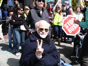 Hollywood Antiwar March: Ron Kovic flashing Peace